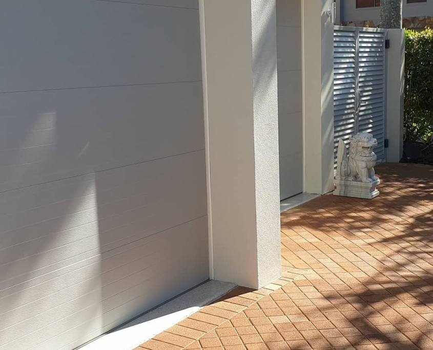 Sunshine Coast painter - Roofs, Garage, Fences